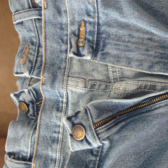 Jeans - Picture 2 of 4